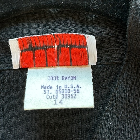 Sequel by Sharon Anthony black tunic-length vest, size 14 - Picture 9 of 12